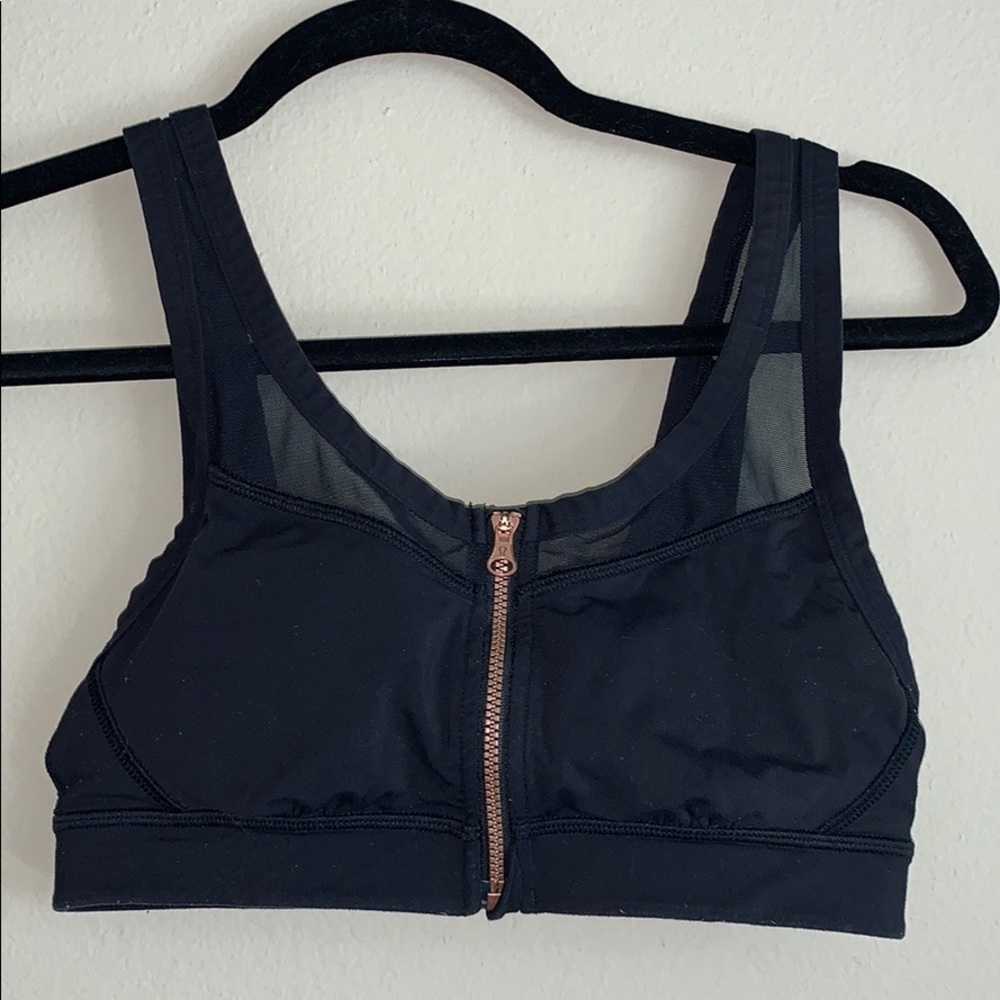 Lululemon mesh sports bra